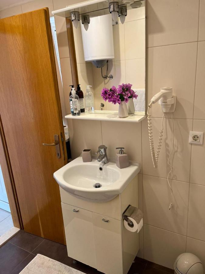 Studio Apartment Sol Mlini Buitenkant foto